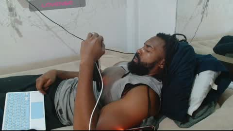 Snapshot of blackmuscles77 chatting on 06/02/26, 10:17 blackmuscles77 online show from 06/02/26, 10:17