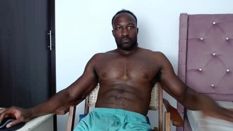 Twtter 1MikeBeckford            Onlyfns beckfordmike online show from 01/15/25, 01:31