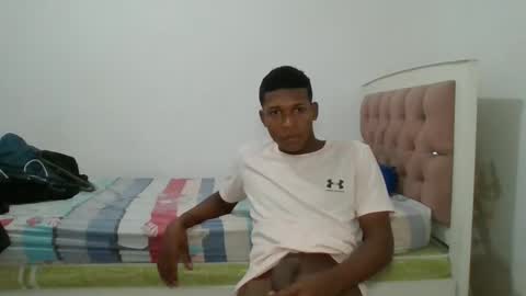 Snapshot of blackpanther_king chatting on 01/12/25, 06:06 blackpanther_king online show from 01/12/25, 06:06