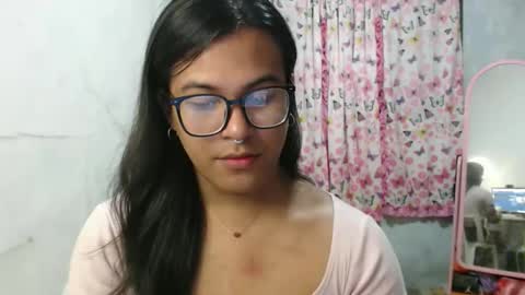 Ellez online show from 04/12/26, 07:52