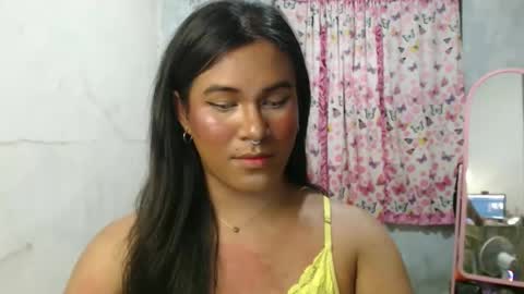 Ellez online show from 04/20/26, 06:09