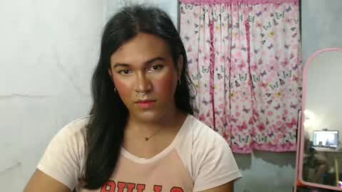 Ellez online show from 04/23/26, 12:29