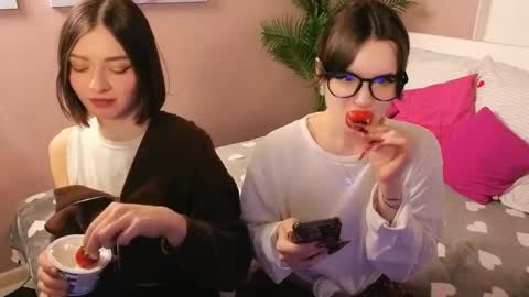 Snapshot of blackpinkkittens chatting on 05/10/26, 11:04 MaoLulu online show from 05/10/26, 11:04