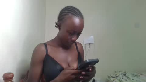 Snapshot of blackprincess25 chatting on 09/14/25, 05:01 Lorraine online show from 09/14/25, 05:01