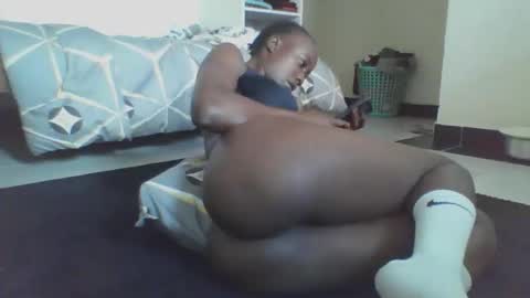 Snapshot of blackprincess25 chatting on 10/18/25, 08:48 Lorraine online show from 10/18/25, 08:48