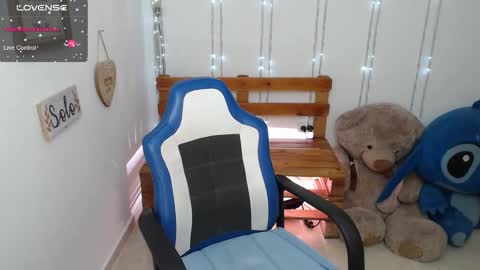 blackqueen_18 online show from 12/06/24, 03:30