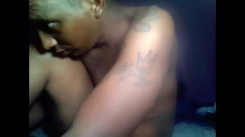 Snapshot of blacksav1 chatting on 10/19/25, 11:22 blacksav1 online show from 10/19/25, 11:22