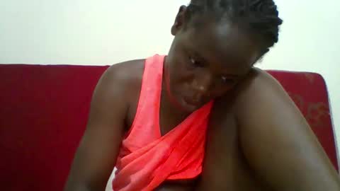 Snapshot of blacksexygal chatting on 10/14/25, 07:09 SARAH online show from 10/14/25, 07:09