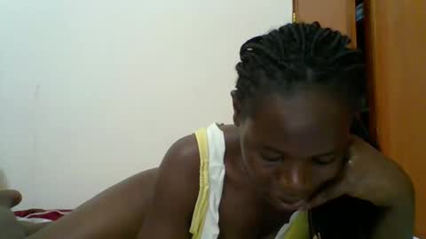 Snapshot of blacksexygal chatting on 10/16/25, 03:24 SARAH online show from 10/16/25, 03:24