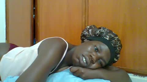 SARAH online show from 11/05/25, 07:47