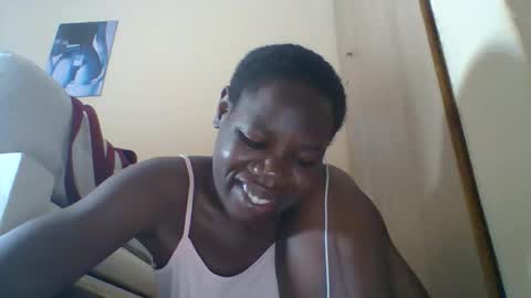 Snapshot of blacksexygal chatting on 05/04/26, 06:20 SARAH online show from 05/04/26, 06:20