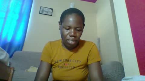 Snapshot of blacksexygal chatting on 05/19/26, 05:47 SARAH online show from 05/19/26, 05:47