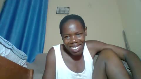 Snapshot of blacksexygal chatting on 05/25/26, 06:58 SARAH online show from 05/25/26, 06:58
