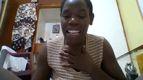 Snapshot of blacksexygal chatting on 06/13/26, 07:34 SARAH online show from 06/13/26, 07:34