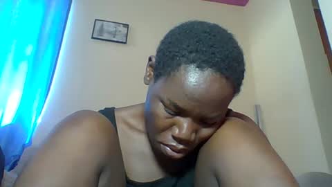 Snapshot of blacksexygal chatting on 07/11/26, 11:46 SARAH online show from 07/11/26, 11:46