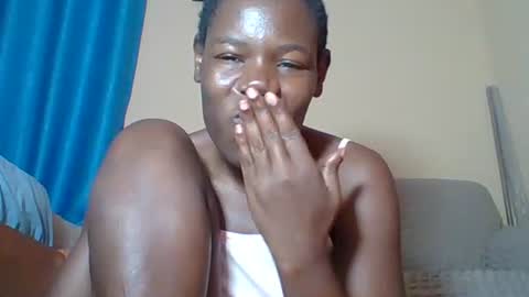 Snapshot of blacksexygal chatting on 07/16/26, 05:19 SARAH online show from 07/16/26, 05:19