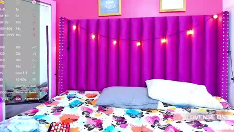 Tifffany bllom online show from 03/11/25, 06:43