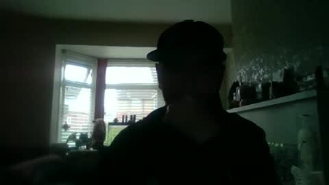 Snapshot of blackvswhite2022 chatting on 02/05/25, 02:26 blackvswhite2022 online show from 02/05/25, 02:26