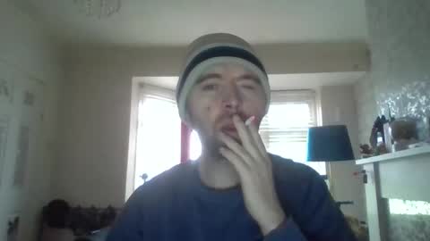 Snapshot of blackvswhite2022 chatting on 02/08/25, 11:33 blackvswhite2022 online show from 02/08/25, 11:33