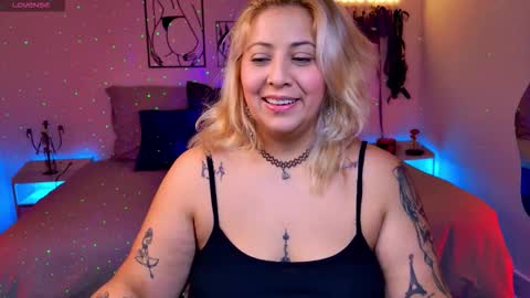 Johana S online show from 12/05/25, 05:09
