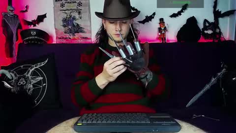 Dave online show from 10/24/25, 06:37