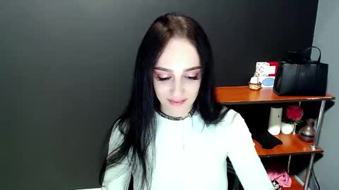 Ivy online show from 01/08/25, 04:33