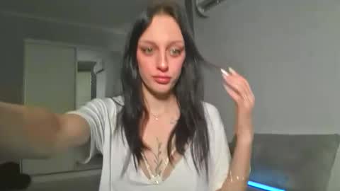 Ivy online show from 10/21/25, 11:22