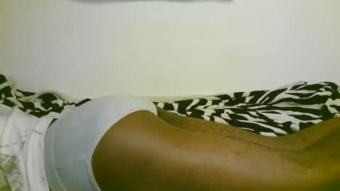 Snapshot of blackzilian_ chatting on 10/08/25, 07:50 HASSAN online show from 10/08/25, 07:50