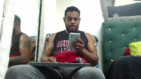 Snapshot of blade_foxx chatting on 01/06/25, 06:25 Richard online show from 01/06/25, 06:25