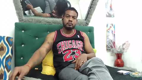 Snapshot of blade_foxx chatting on 01/10/25, 01:21 Richard online show from 01/10/25, 01:21