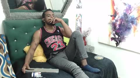 Snapshot of blade_foxx chatting on 01/10/25, 04:54 Richard online show from 01/10/25, 04:54