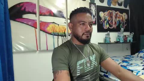 Snapshot of blade_foxx chatting on 01/25/25, 03:19 Richard online show from 01/25/25, 03:19