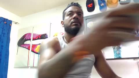 Snapshot of blade_foxx chatting on 02/17/25, 01:21 Richard online show from 02/17/25, 01:21