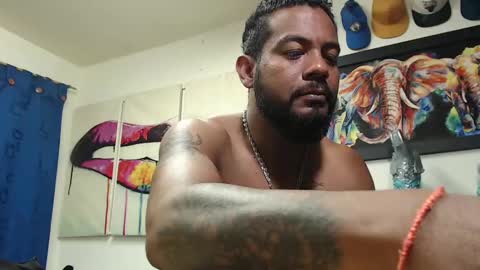 Snapshot of blade_foxx chatting on 02/20/25, 08:50 Richard online show from 02/20/25, 08:50