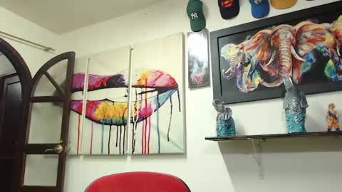 Snapshot of blade_foxx chatting on 02/22/25, 07:56 Richard online show from 02/22/25, 07:56