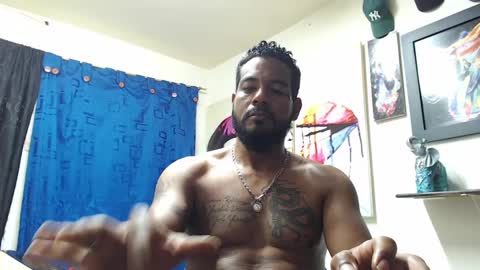 Snapshot of blade_foxx chatting on 02/28/25, 01:36 Richard online show from 02/28/25, 01:36