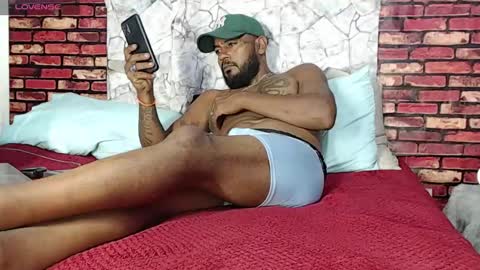 Snapshot of blade_foxx chatting on 05/06/26, 02:29 Richard online show from 05/06/26, 02:29