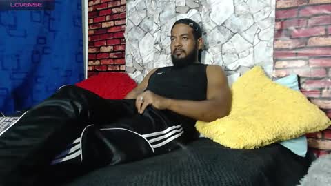 Snapshot of blade_foxx chatting on 05/26/26, 02:07 Richard online show from 05/26/26, 02:07