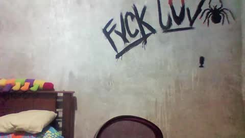 Snapshot of blade_sensual chatting on 12/16/25, 05:23 blade_sensual online show from 12/16/25, 05:23