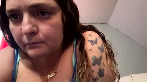 Snapshot of blah061 chatting on 02/24/26, 01:42 blah061 online show from 02/24/26, 01:42