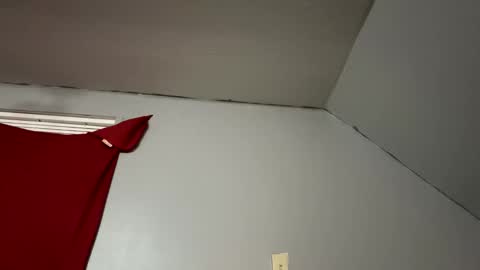 Snapshot of blah061 chatting on 02/26/26, 01:37 blah061 online show from 02/26/26, 01:37