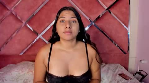 Snapshot of blaiirwall chatting on 12/02/25, 01:17 BlairWall online show from 12/02/25, 01:17