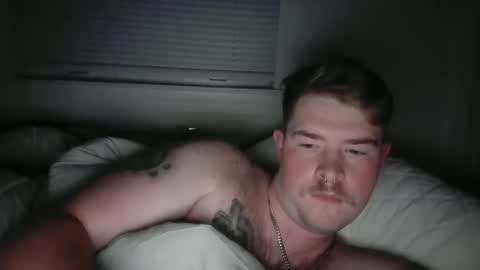 Snapshot of blain2001 chatting on 12/21/25, 04:08 blain online show from 12/21/25, 04:08