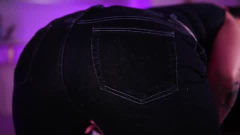 BlaireBloom online show from 04/01/26, 01:41