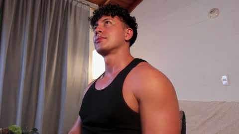 Snapshot of blake_levi chatting on 12/09/24, 02:13 Blake Levi Independent Model online show from 12/09/24, 02:13