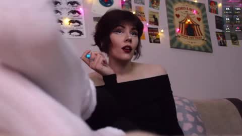 Britney online show from 04/15/26, 04:03