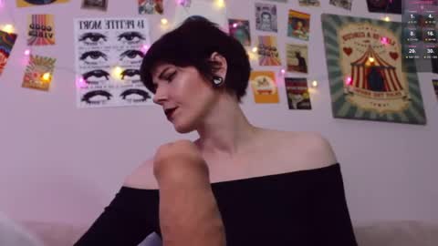 Britney online show from 04/24/26, 03:36