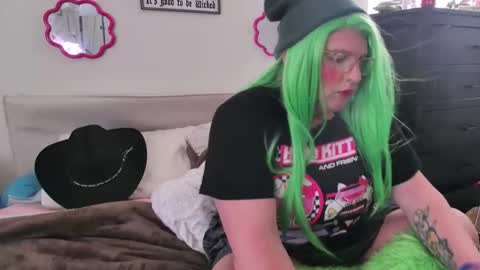 Blakely Morningstar   online show from 11/23/25, 03:45