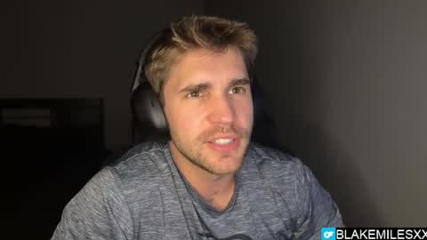 Snapshot of blakemiles2 chatting on 06/08/26, 02:45 Blake Miles online show from 06/08/26, 02:45