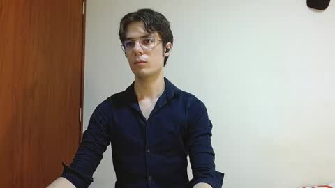 Snapshot of blakeshatter chatting on 12/04/24, 06:11 blakeshatter online show from 12/04/24, 06:11